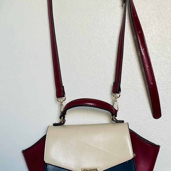 Navy blue colourblocked regular PU swagger handheld bag - Picture 3 of 8